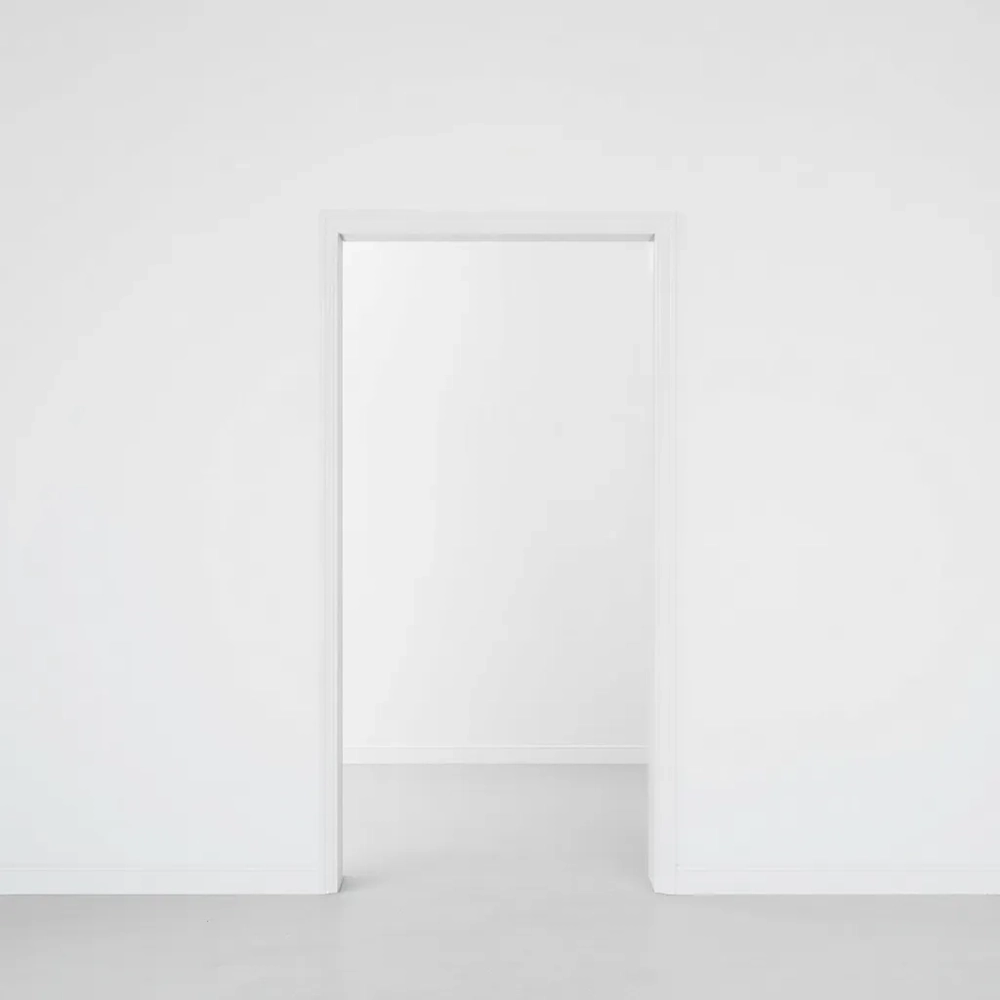 Jaki otwór pod drzwi ukryte 70