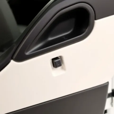 Jak otworzyć tylne drzwi Opel Zafira A