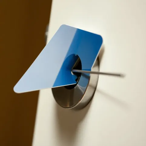 Jak otworzyć zacięty zamek w drzwiach