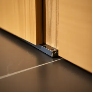 Jaka Szczelina Między Drzwiami A Podłogą