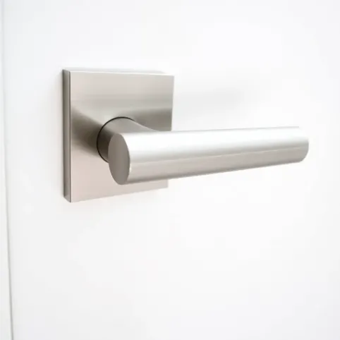 Klamka z zamkiem do drzwi łazienkowych