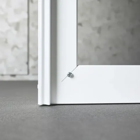 Montaż drzwi do profili UA