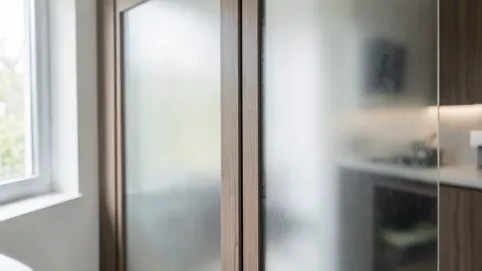 Okleina na drzwi szklane