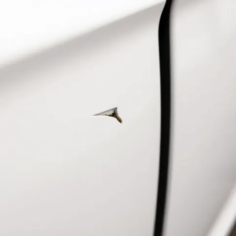 Porysowane drzwi samochodu koszt naprawy