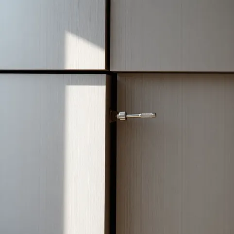 Regulacja drzwi przesuwnych w szafie