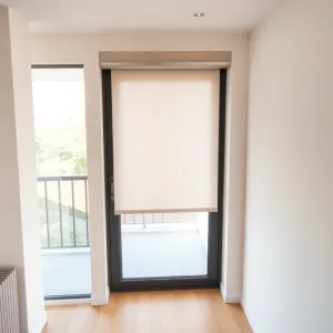 Roleta na drzwi balkonowe w kasecie