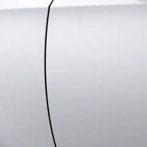 Spasowanie drzwi w samochodzie