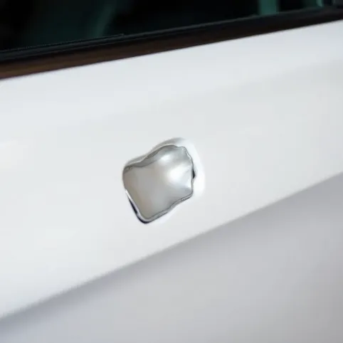 Wgniecione drzwi koszt naprawy