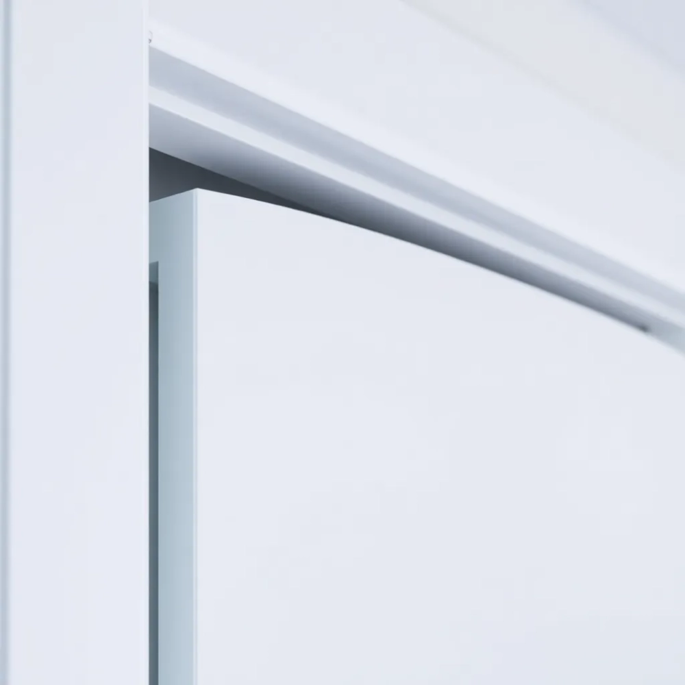 Zamykanie drzwi na magnes