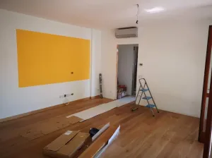 Ile bierze glazurnik za łazienkę